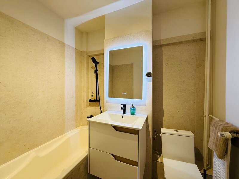 Ion Mihalache/ Turda, propr. 2 cam decomandat mobilat si utilat complet,